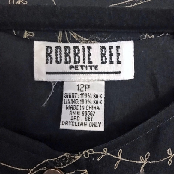 Robbie Bee Two Piece Set - Picture 7 of 7